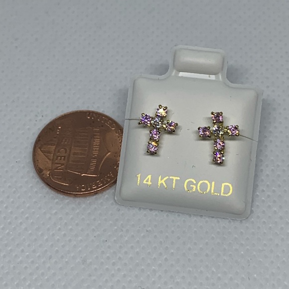 💥SALE💥 14k Gold Cross Earrings with stones ✨🌟 - Picture 6 of 7